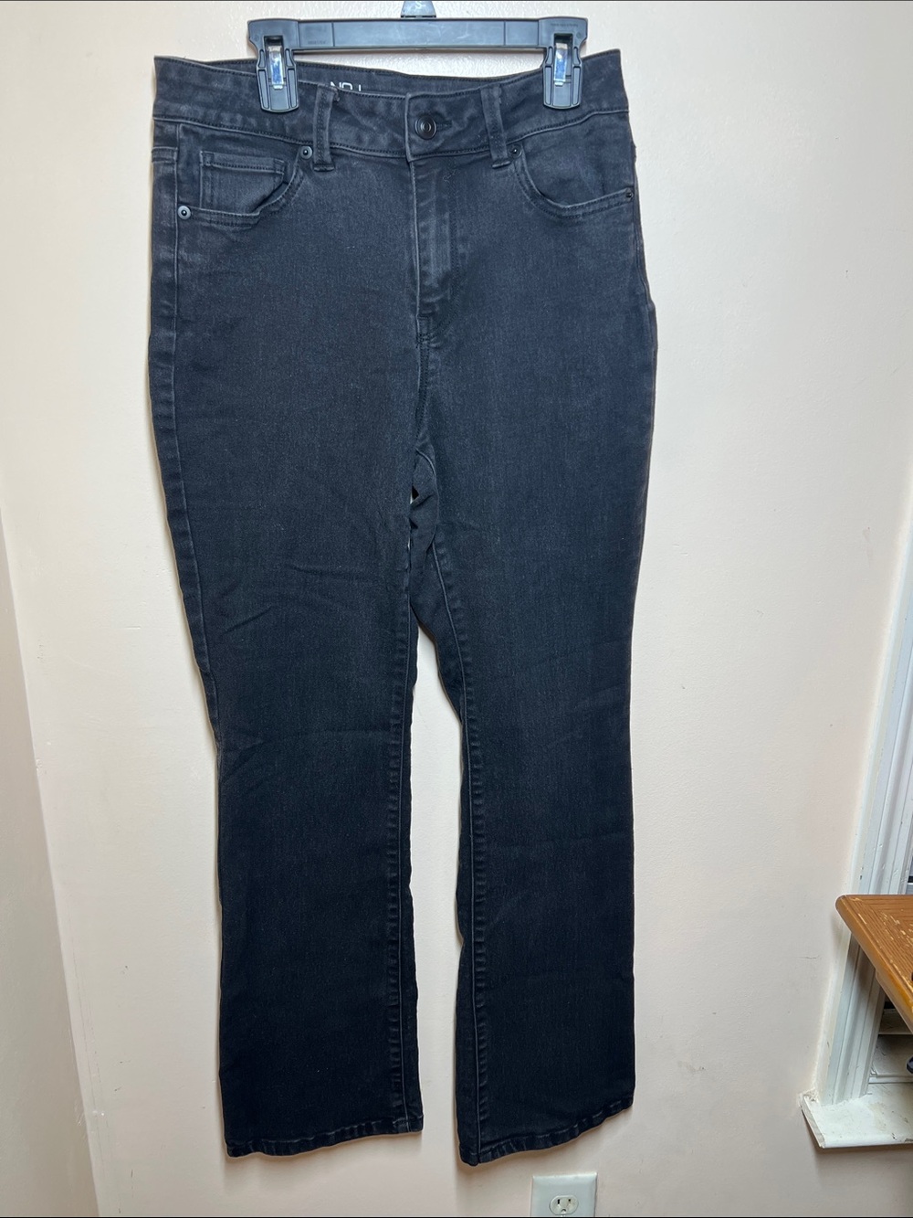 No Boundaries Women’s Black Boot-Cut Stretch Jeans